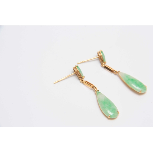 664 - A PAIR OF 14CT MOUNTED JADE PENDANT DROP EARRINGS 3.75cm overall