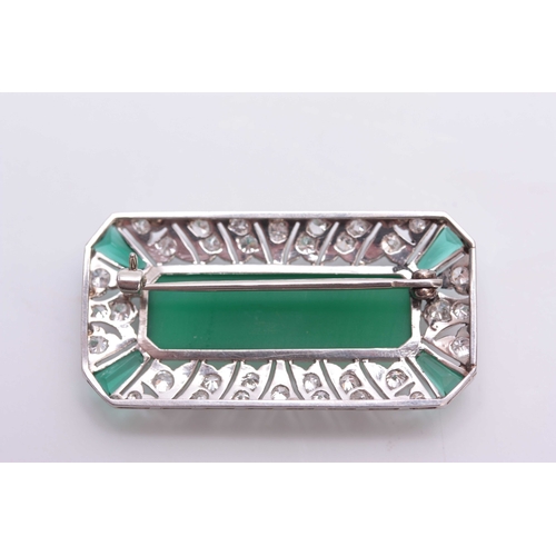 748 - AN ART DECCO EMERALD AND DIAMOND SET WHITE METAL BAR BROOCH with large cushion shaped centre stone a... 