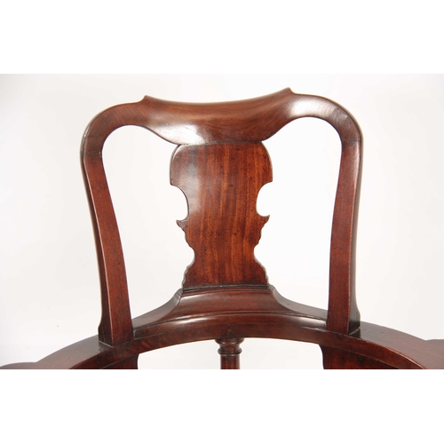 1019 - A GOOD GEORGE II MAHOGANY CORNER CHAIR with shaped raised back and fret cut vase-shaped splats, wide... 