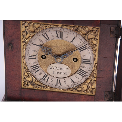 845 - W JACKSON. LONDON A SMALL WILLIAM AND MARY STYLE WALNUT BRACKET CLOCK having an inverted bell top ca... 