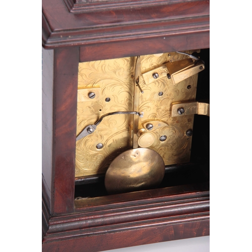 845 - W JACKSON. LONDON A SMALL WILLIAM AND MARY STYLE WALNUT BRACKET CLOCK having an inverted bell top ca... 