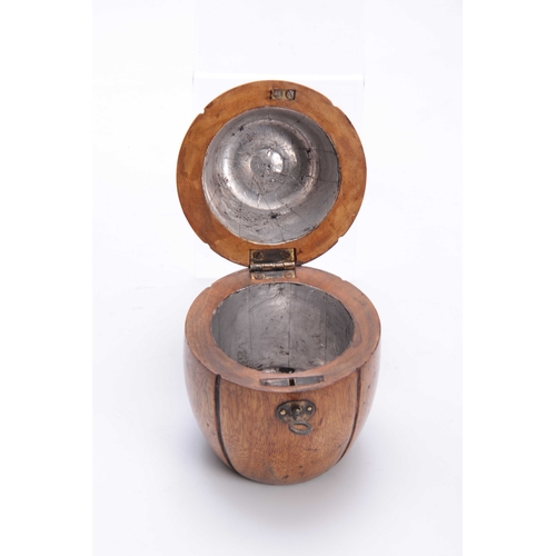 937 - A GEORGE III STYLE FRUITWOOD TEA CADDY formed as a melon with hinged locking lid 15.5cm high