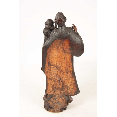 948 - AN IMPRESSIVE 18TH CENTURY ITALIAN BAROQUE CARVED LIMEWOOD FIGURE OF MADONNA WITH CHILD 102cm high.