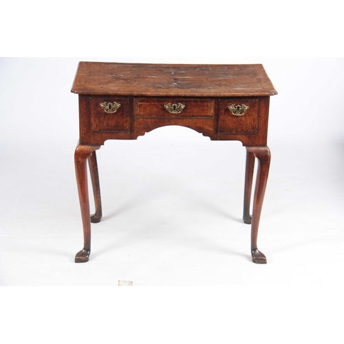 984 - AN ELEGANT GEORGE II WALNUT LOWBOY HAVING GOOD COLOUR AND PATINA with quarter veneered top and inset... 