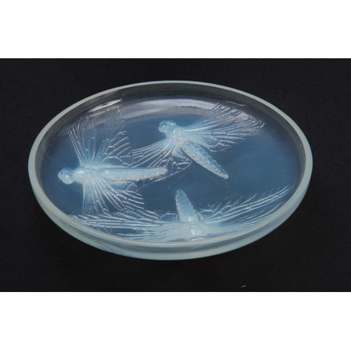 35 - R LALIQUE FRANCE AN EARLY 20TH CENTURY OPALESCENT 'LIBELLULES' GLASS SHALLOW BOWL AND COVER with 3 u... 