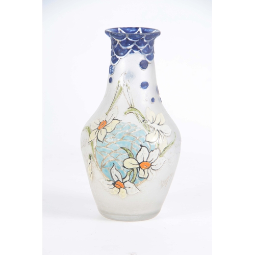 41 - AN EARLY 20TH CENTURY LEGRAS ACID ETCHED AND ENAMELLED GLASS VASE decorated with daffodils bearing a... 