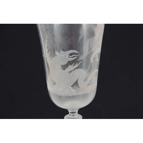 8 - A FINE 20TH CENTURY DRINKING GLASS with fluted bowl engraved with a Gentleman on horseback slaying a... 