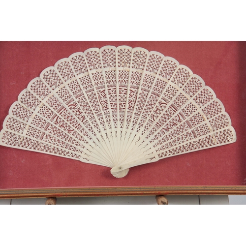 209 - A 19th CENTURY FINLEY PIERCED CHINESE CANTONESE IVORY FAN comprising 18 stick with identical guard e... 