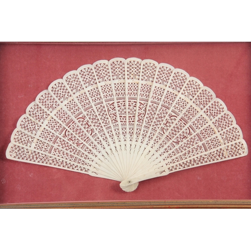 209 - A 19th CENTURY FINLEY PIERCED CHINESE CANTONESE IVORY FAN comprising 18 stick with identical guard e... 