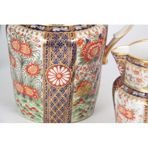 79 - A GOOD GRADUATED SET OF THREE EARLY 19TH CENTURY CHAMBERLAINS WORCESTER JUGS  each decorated and gil... 