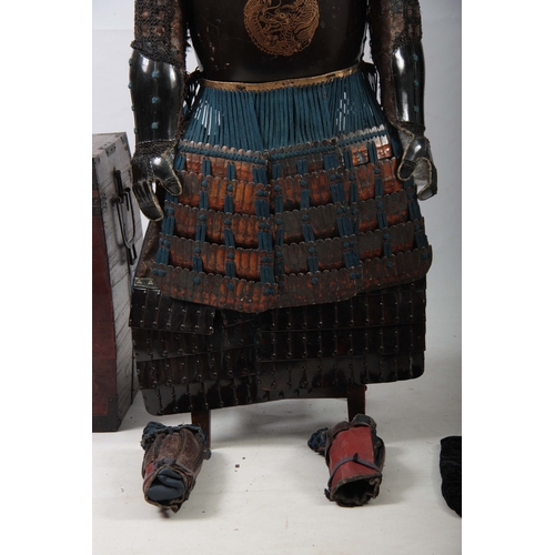 252 - A 19TH CENTURY COMPLETE SET OF JAPANESE SAMURAI ARMOUR with KABUTO helmet and MEMPO face mask presen... 