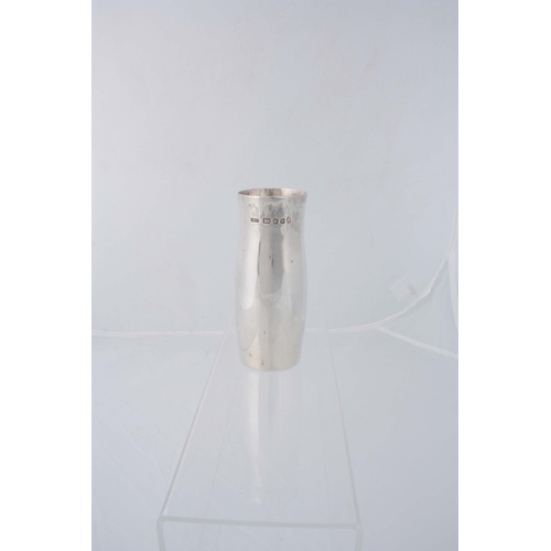 410 - A CONTEMPORARY SILVER WAISTED CYLINDRICAL VASE with inverted shoulder 13.5cm high, app. 7.3oz - J B ... 