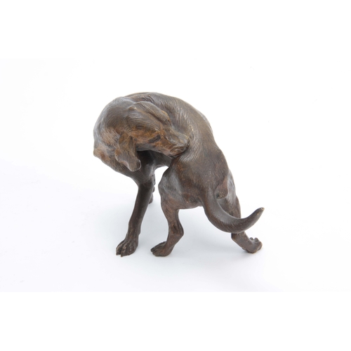 560 - AFTER JOSEPH FRANCOIS VICTOR CHEMIN. AN EARLY 20th CENTURY GILT BRONZE SCULPTURE modelled as a dog n... 