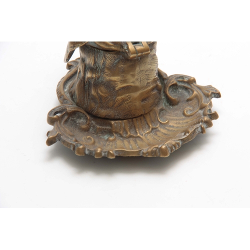 594 - A HEAVY ORNATE CAST BRASS DOGS HEAD  INK STAND 15cm overall 9cm high