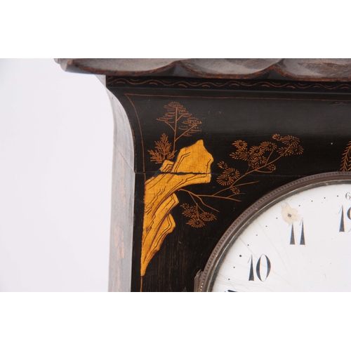 1054 - AN EARLY 20th CENTURY CHINOISERIE LACQUERED MANTEL CLOCK with pagoda-style top above a 5.5