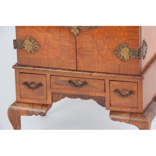 885 - A QUEEN ANNE STYLE EARLY 20th CENTURY MINIATURE WALNUT APPRENTICE PIECE modelled as a double dome ch... 