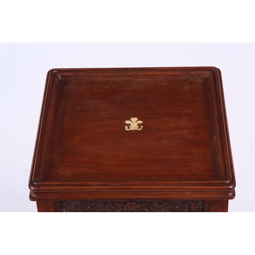 963 - AN EARLY 20TH CENTURY ART NOUVEAU LIBERTY STYLE INLAID MAHOGANY OCCASIONAL TABLE with square moulded... 