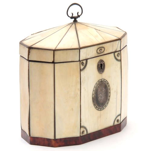 897 - AN EARLY 19TH CENTURY INLAID SILVER IVORY AND TORTOISESHELL DECTAGNAL SHAPED TENT TOP TEA CADDY with... 