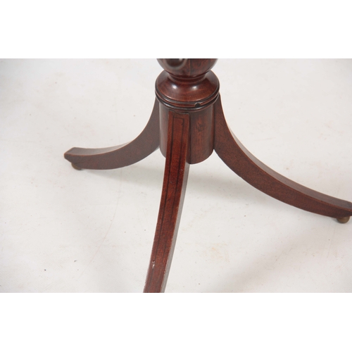 930 - A REGENCY EBONISED INLAID MAHOGANY CAT / BOWL STAND with ring turned revolving top above a tripod sp... 