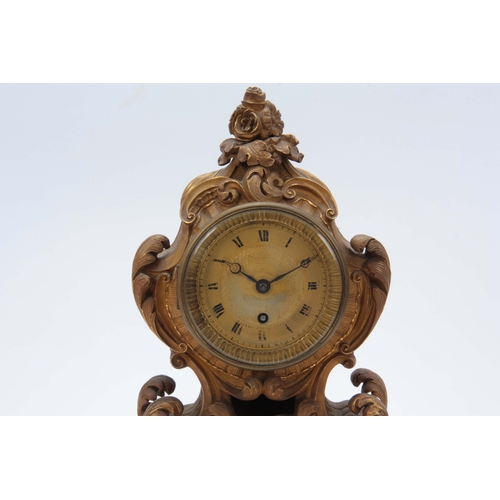 1104 - RAINGO FRES. A PARIS. AN EARLY 19th CENTURY FRENCH ORMOLU TIMEPIECE MANTEL CLOCK standing on a gilt ... 