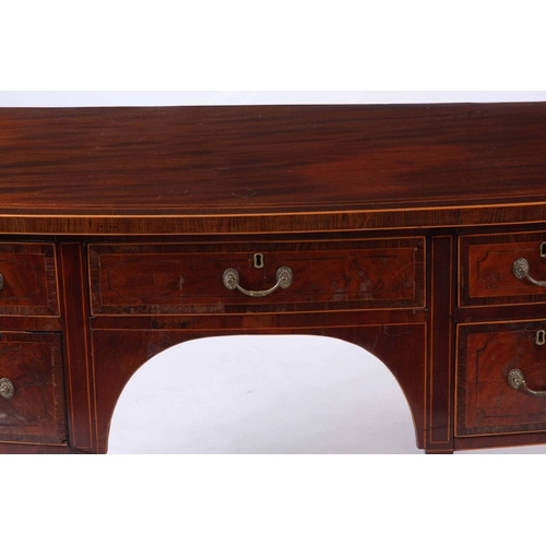 1174 - A GEORGE III BOXWOOD STRUNG AND ROSEWOOD CROSSBANDED INLAID MAHOGANY SHALLOW BOW FRONT SIDEBOARD OR ... 