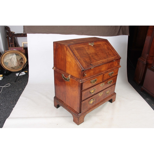 1234 - A LATE 17TH/EARLY18TH CENTURY HERRINGBONE STRUNG CROSSBANDED FIGURED WALNUT BUREAU OF SMALL SIZE the... 