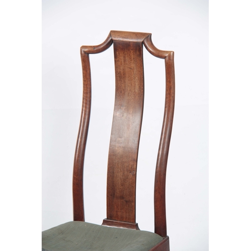 1310 - A GEORGE I WALNUT SINGLE CHAIR with angled shaped back and central splat above a drop-in seat; stand... 