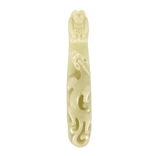 150 - A LARGE 18TH/19TH CENTURY CARVED WHITE JADE BELT HOOK the top carved in openwork and undercut with a... 