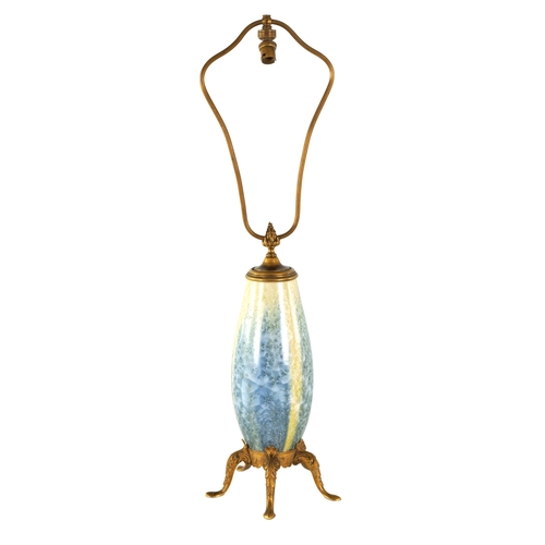 43 - AN EARLY 20TH CENTURY CHRYSTALINE GLAZE SEVRES TABLE LAMP CIRCA 1925 with ormolu mounts, standing on... 