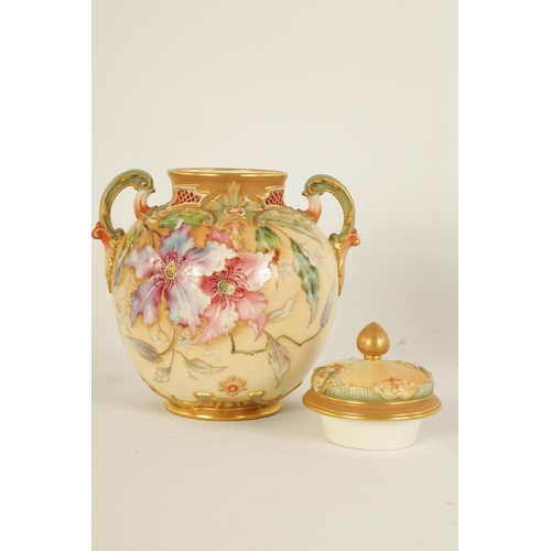 60 - A FINE ROYAL WORCESTER PORCELAIN POTPOURRI JAR AND COVER DECORATED WITH ENAMEL AND GILT EDGED FLORAL... 