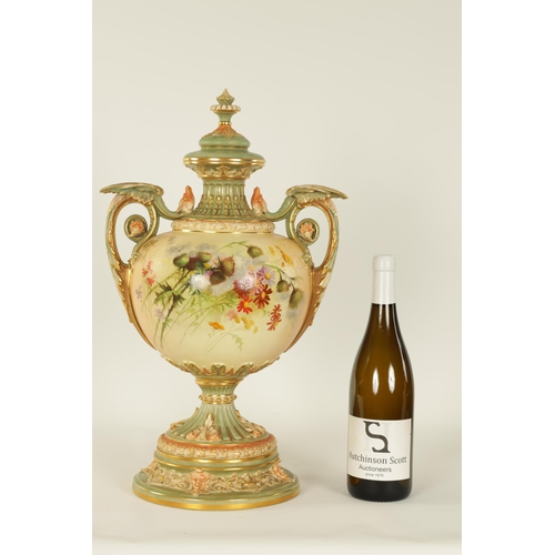 62 - A FINE ROYAL WORCESTER BLUSHED IVORY PEDESTAL VASE AND COVER of exceptional shape and design with re... 