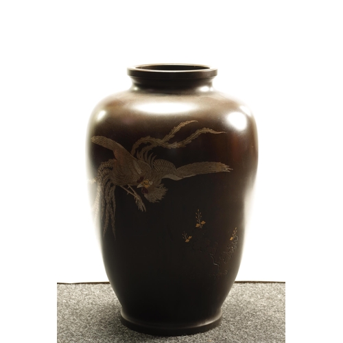 215 - A LARGE JAPANESE MEIJI PERIOD SILVER INLAID BRONZE VASE depicting a Cockeral - signed on reverse (61... 