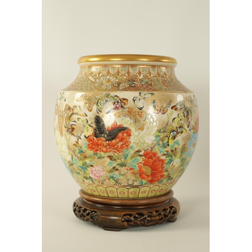 224 - A FINE JAPANESE MEIJI PERIOD SATSUMA VASE of bulbous form decorated with a continuous floral and but... 