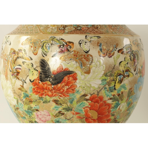 224 - A FINE JAPANESE MEIJI PERIOD SATSUMA VASE of bulbous form decorated with a continuous floral and but... 