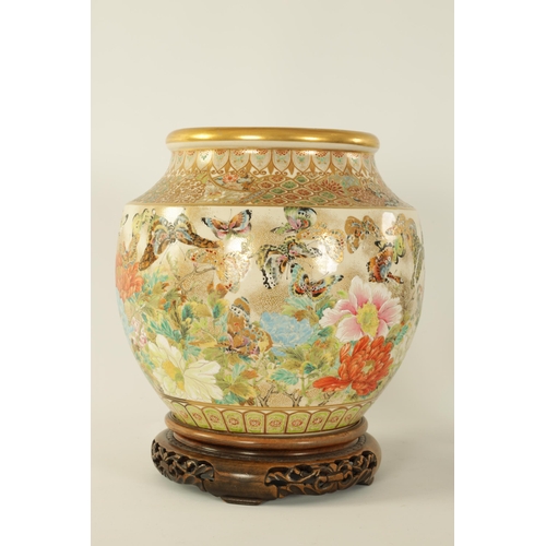 224 - A FINE JAPANESE MEIJI PERIOD SATSUMA VASE of bulbous form decorated with a continuous floral and but... 