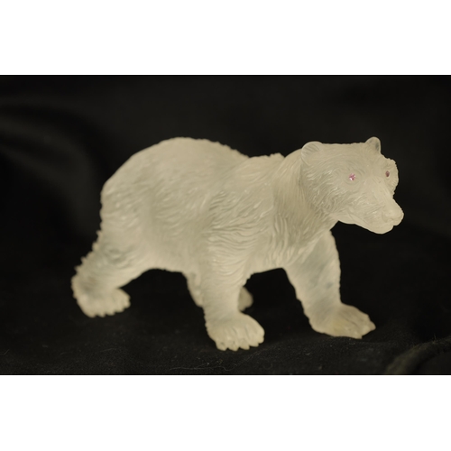 232 - A FINE EARLY 20TH CENTURY ROCK CRYSTAL POLAR BEAR IN THE MANNER OF FABERGE realistically modelled an... 