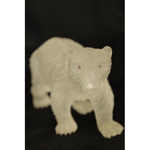 232 - A FINE EARLY 20TH CENTURY ROCK CRYSTAL POLAR BEAR IN THE MANNER OF FABERGE realistically modelled an... 