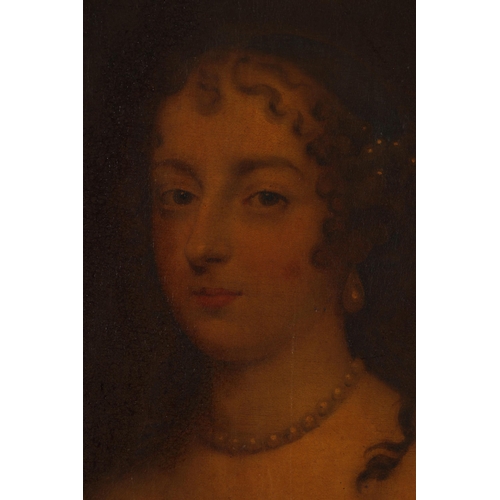 443 - A LARGE LATE 17TH CENTURY OIL ON CANVAS IN THE MANNER OF PETER LELY portrait of a young lady in a la... 