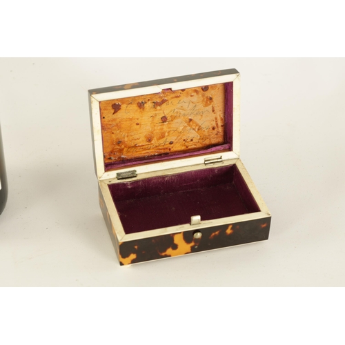 455 - A 19TH CENTURY SHALLOW RECTANGULAR TORTOISESHELL BOX made by William Lund, the hinged chamfer-edge t... 