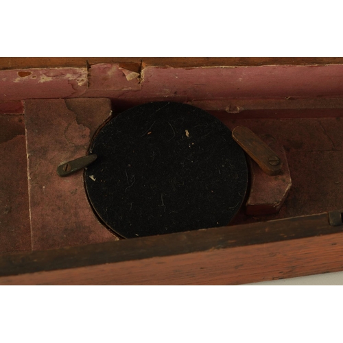 612 - A GEORGE III MAHOGANY CASED PANTOGRAPH BY BENJAMIN MARTIN circa 1780, in lacquered brass with cloth-... 