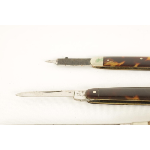 622 - A COLLECTION OF THREE JOSEPH RODGERS FOLDING POCKET KNIVES comprising a single blade knife with stag... 