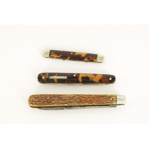 622 - A COLLECTION OF THREE JOSEPH RODGERS FOLDING POCKET KNIVES comprising a single blade knife with stag... 