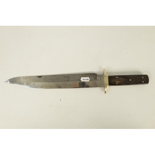 646 - A LARGE 19TH CENTURY HORN HANDLE BOWIE KNIFE BY BROOKES AND CROOKES, SHEFFIELD stamped steel blade b... 