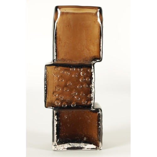 1 - A 20TH CENTURY WHITEFRIARS SMOKED GLASS 'DRUNKEN BRICKLAYER' VASE (21.5cm high )