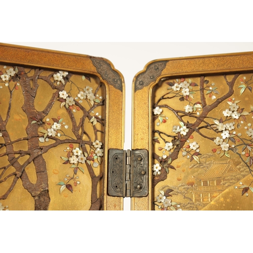 158 - A FINE JAPANESE MEIJI PERIOD SHIBAYAMA LAQUER WORK SCREEN finely decorated with mother of pearl, cor... 