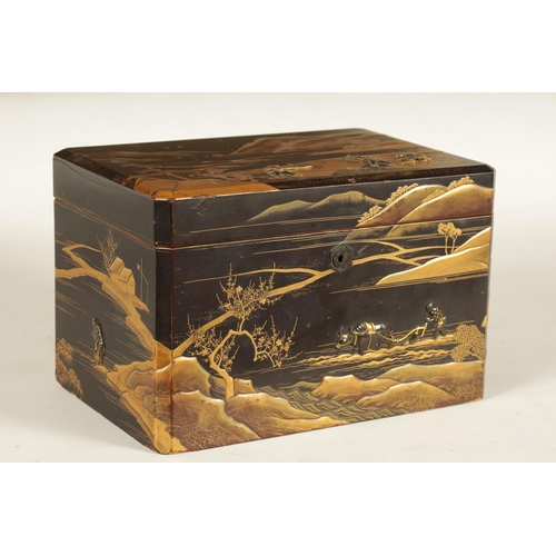 199 - A FINE JAPANESE MEIJI PERIOD BLACK AND GOLD LACQUER WORK TEA CADDY decorated with all over gilded la... 