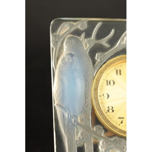 24 - A FRENCH RENE LALIQUE 'INSEPARABLES' OPALESCENT MOULDED GLASS STRUT CLOCK MODEL NO. 760 Swiss eight-... 