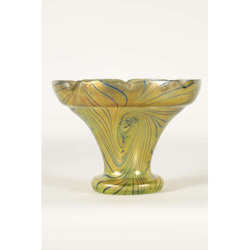 26 - AN EARLY 20TH-CENTURY IRIDESCENT GLASS FRITZ HECKERT ‘CHANGEANT’ VASE BY OTTO THAMM with crimped edg... 