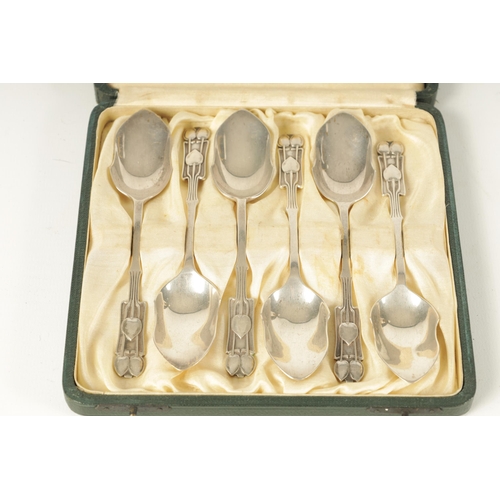 536 - A FINE SET OF GEORGE V SILVER LIBERTY & CO. TEASPOONS IN ORIGINAL FITTED CASE the shaped bowls with ... 