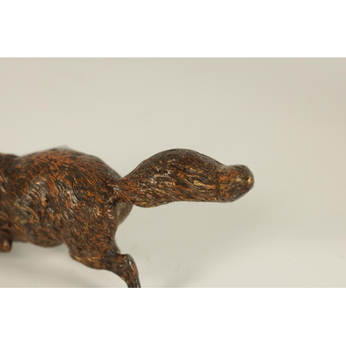 669 - A RARE SMALL EARLY 20TH CENTURY AUSTRIAN COLD PAINTED BRONZE SCULPTURE OF A FOX CARRYING A DUCK - la... 